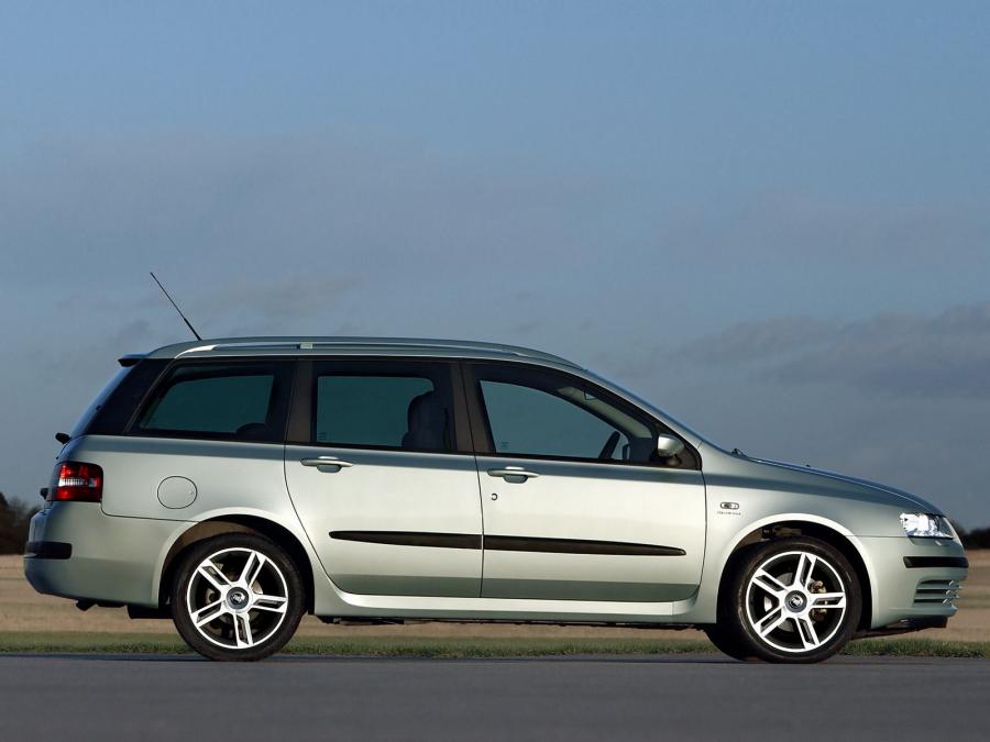  Fiat Stilo Multiwagon 2002 года  (UK) (фото 2 из 9)
